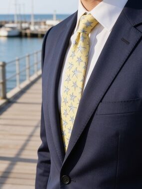 J. McLaughlin men’s  Lemon and Sky Starfish Tie silk